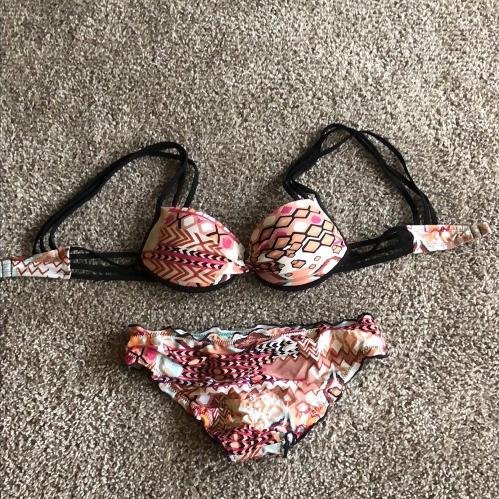 Bathing suit - Picture 2 of 2